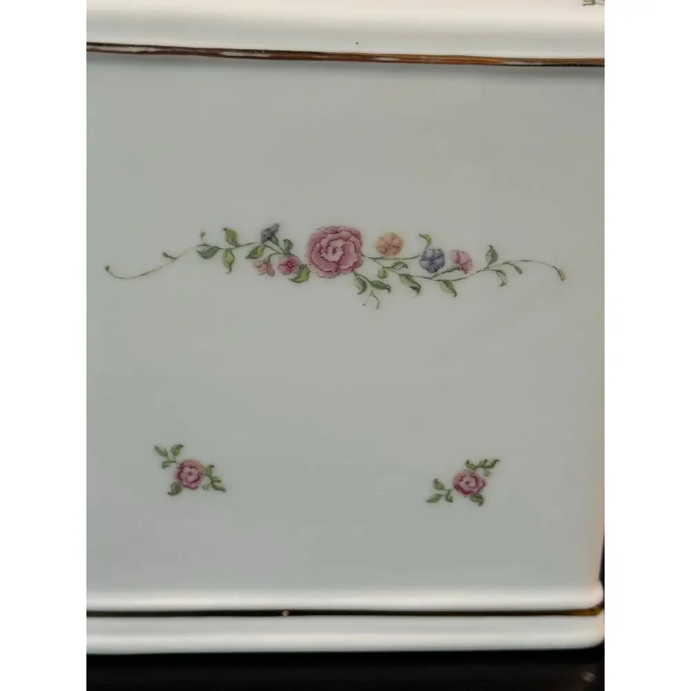 Vintage Floral Tissue Box Cover Cottage Core Bathroom Decor - Picture 7 of 10